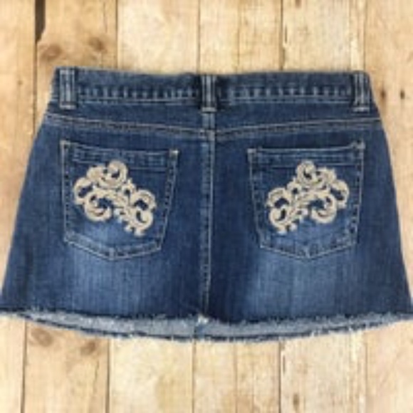 Anchor Blue Denim Frayed Hem Mini Skirt - Picture 4 of 4